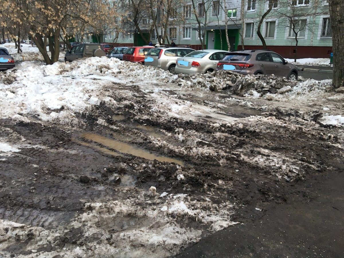 снег в москве весной