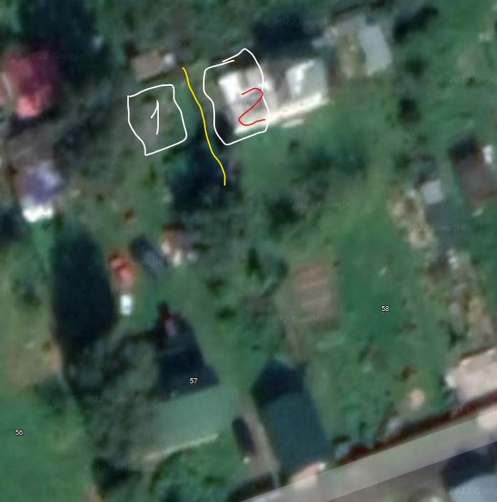 Скрин с гугл-карты: два сгоревших строения на соседних участках.