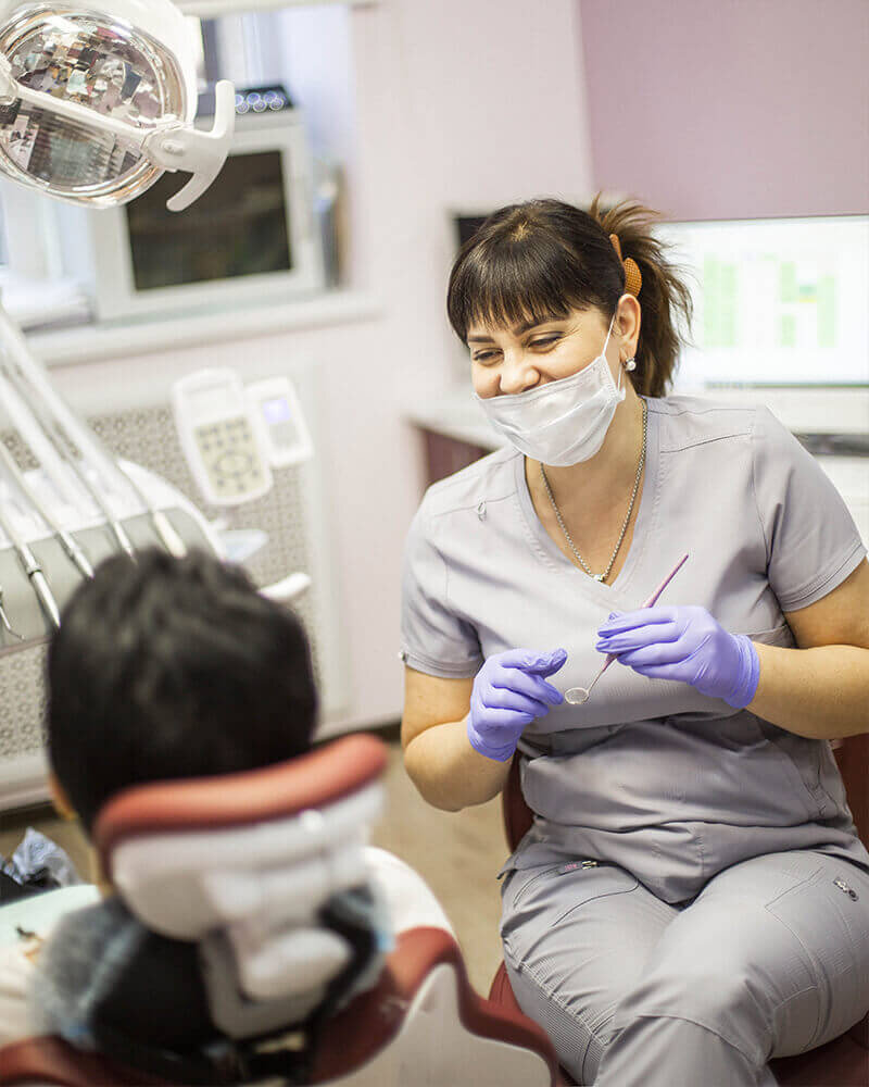 При несвоевременном лечении, заболевание может перейти в острую форму, для которой характерны нестерпимая боль и высокая температура, поскольку в пульпе начинает скапливаться гной.