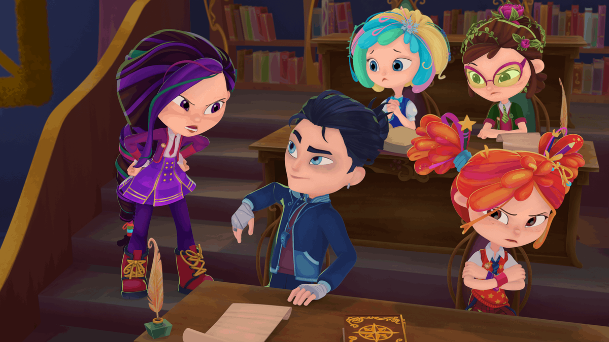 На сериале "Сказочный патруль" как правило уже были расписаны основные события главным автором и я в качестве сценариста эпизода начинала работу над серией с синопсиса.