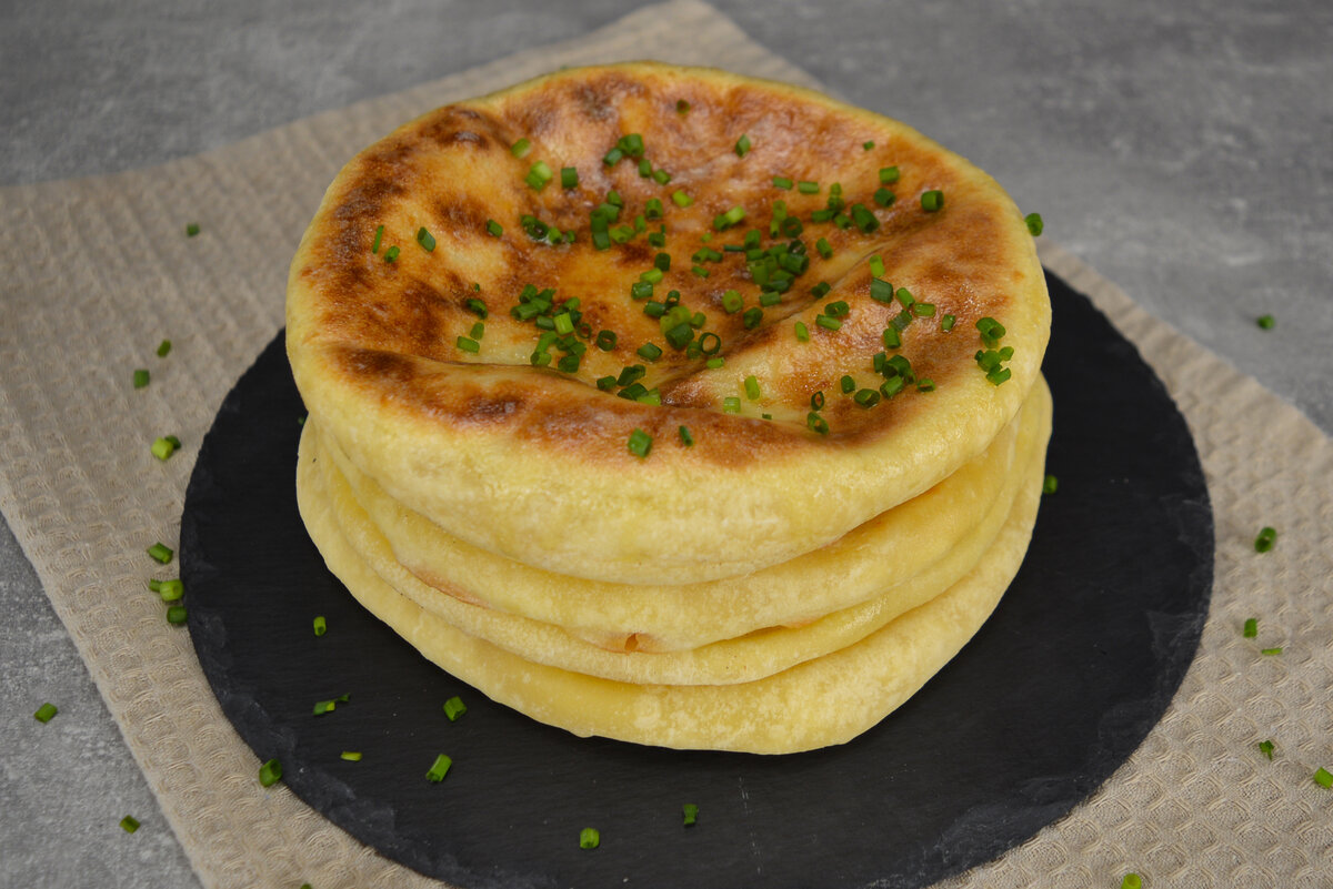    Хачапури с сыром на сковороде