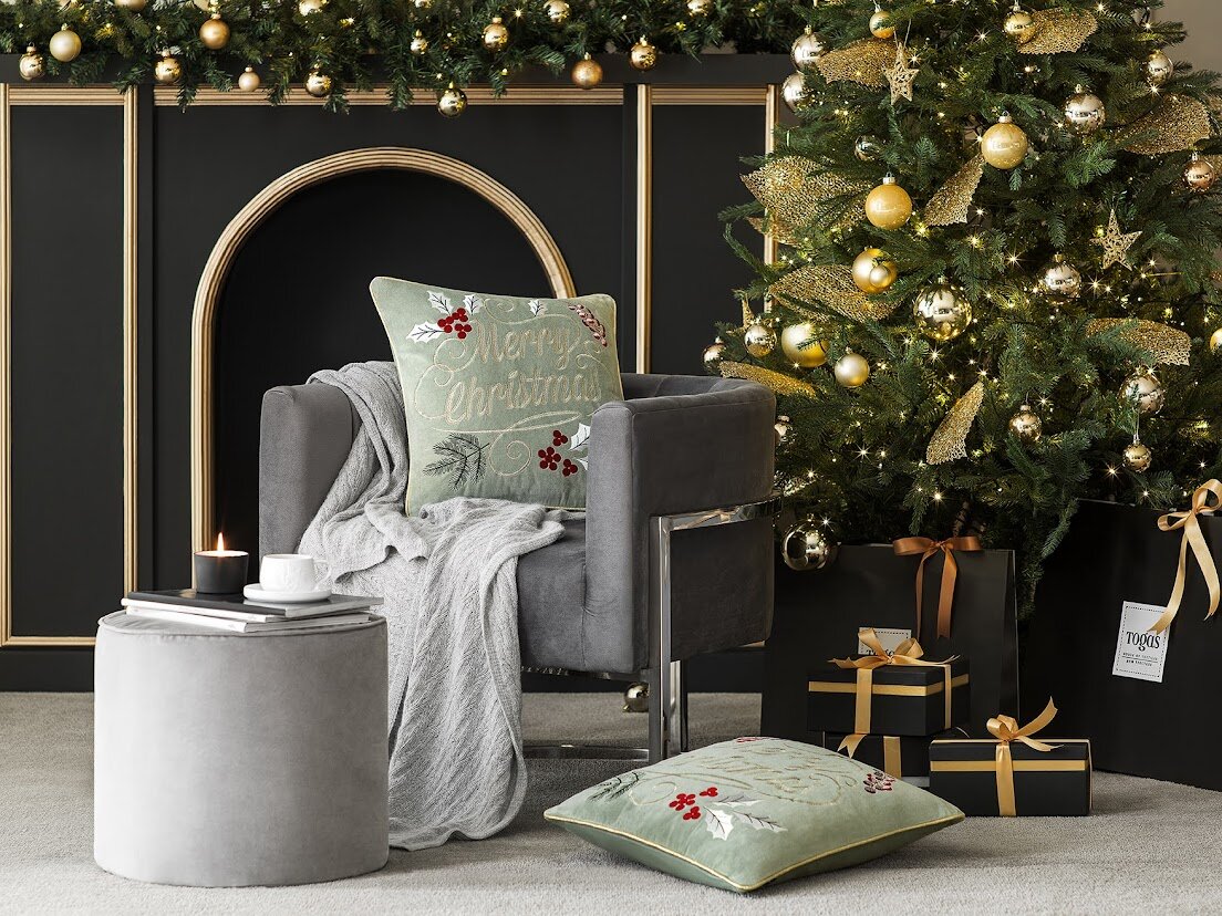 Декоративные подушки - великолепное дополнение к украшению комнаты