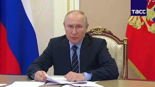 Владимир Путин поручил установить особые условия по семейной ипотеке