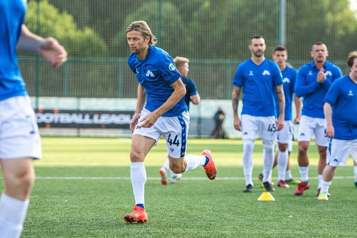 Анатолий Тимощук, в игре за "Чисто Питер. Фото: https://vk.com/vzenite12