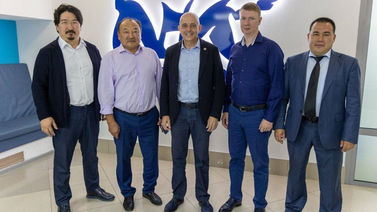     «Единая Россия» взяла на себя ответственность за решение проблем здравоохранения в республике.