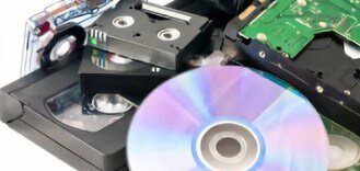 Долгое время DVD диски были самым доступным и популярным форматом для хранения данных. Мы записывали на них документы и фотографии, программы и "инстальники", игры и т.п.