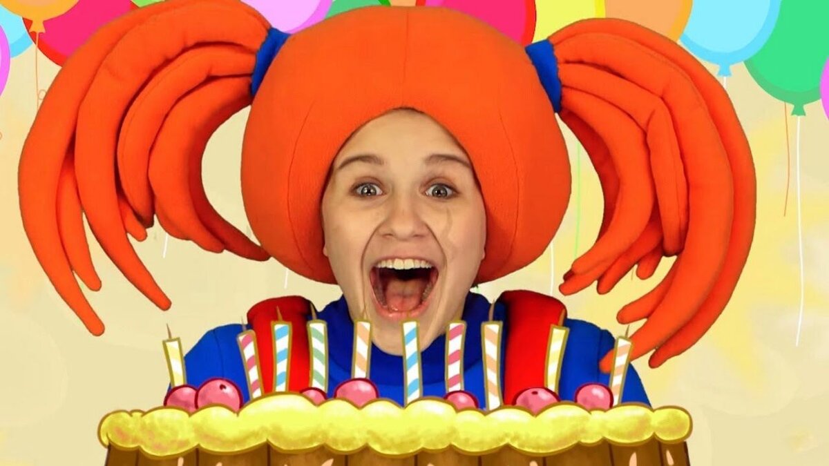 Листайте галерею по стрелке вправо, чтобы посмотреть как изменилась Елизавета