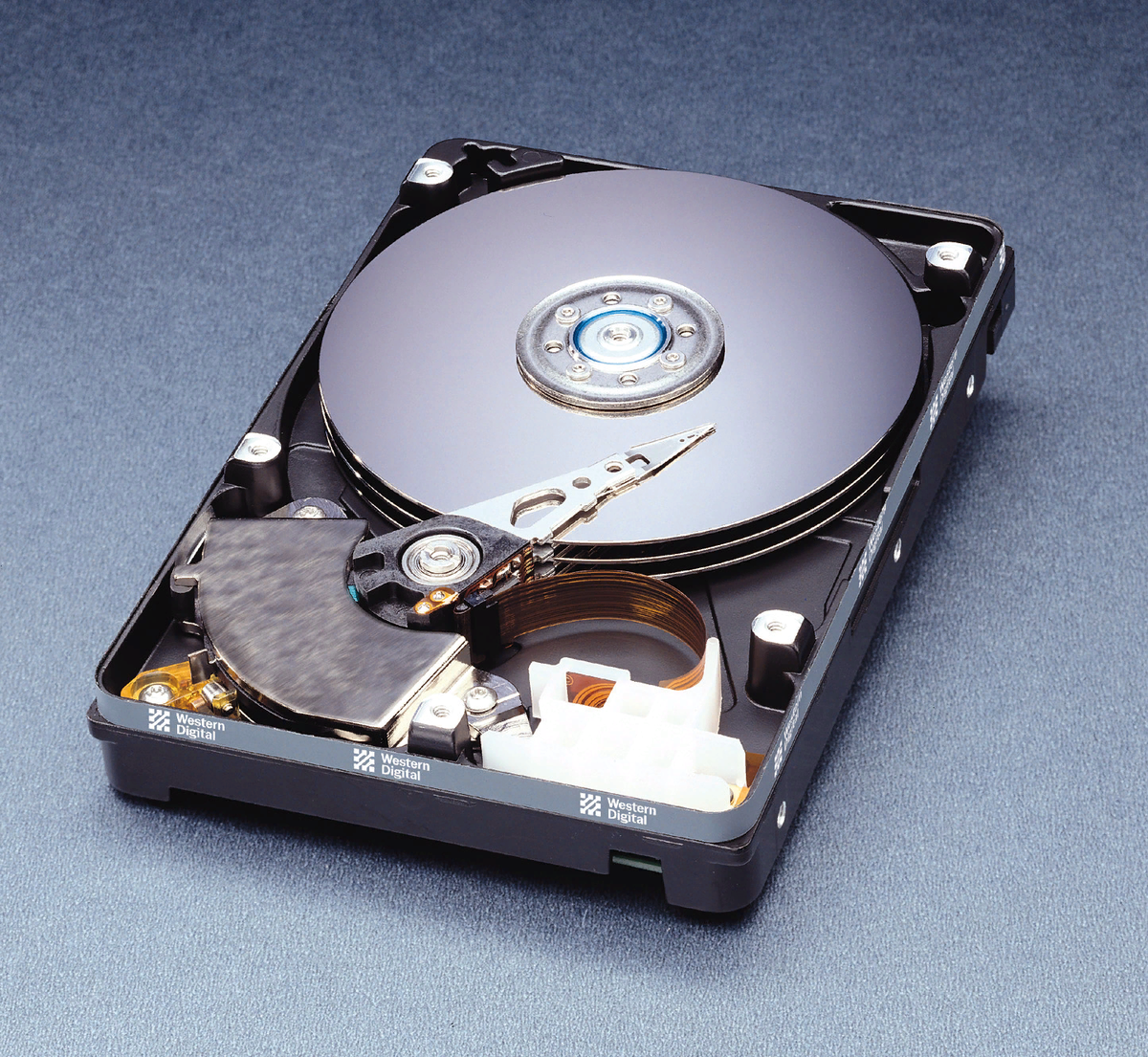 Фото жесткие магнитные диски