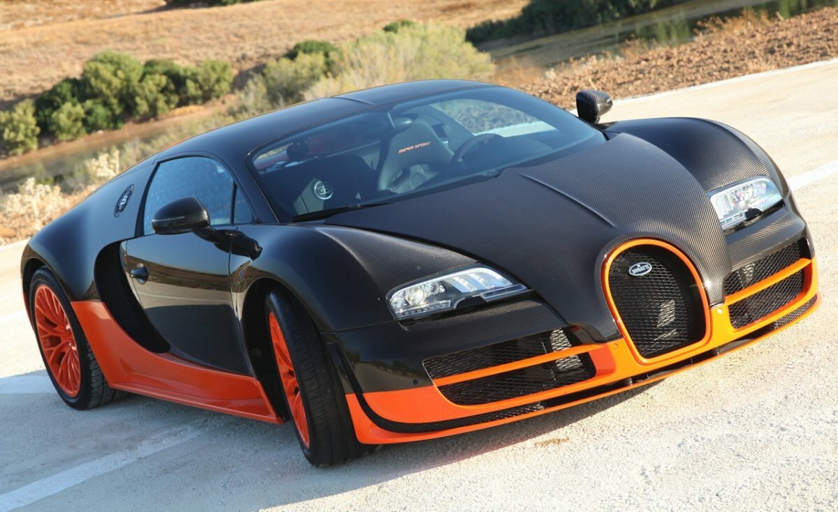 №1. Bugatti Veyron 16.4 Supersport 2600000$