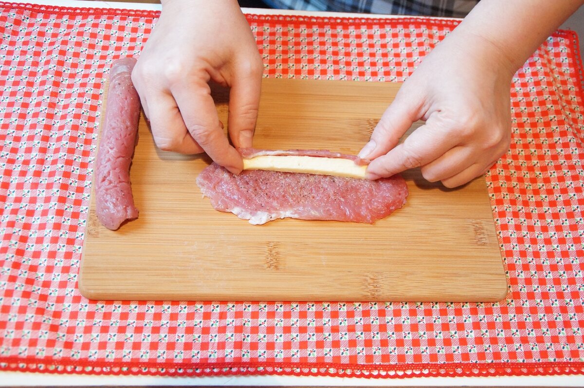 "Мясные палочки" - поджаристая румяная корочка и пикантный вкус. Так легко готовить.