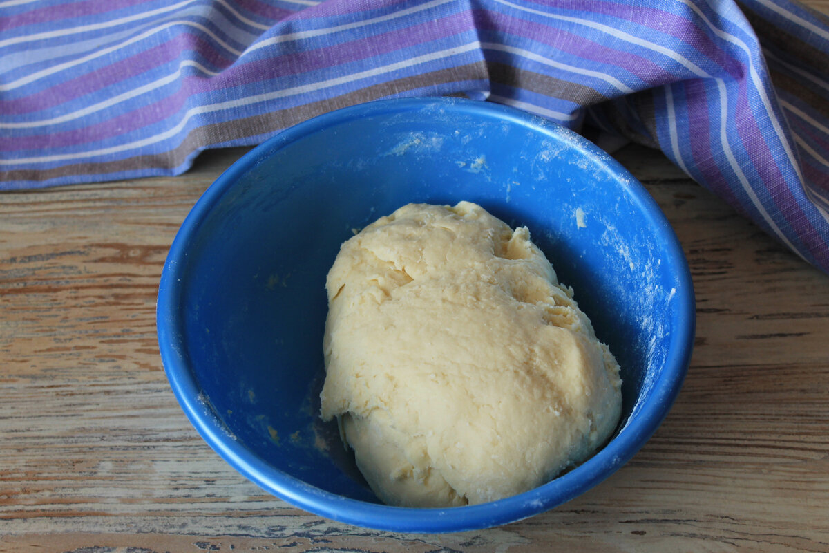 Старенький и простой рецепт творожного печенья: вкусно и без заморочек