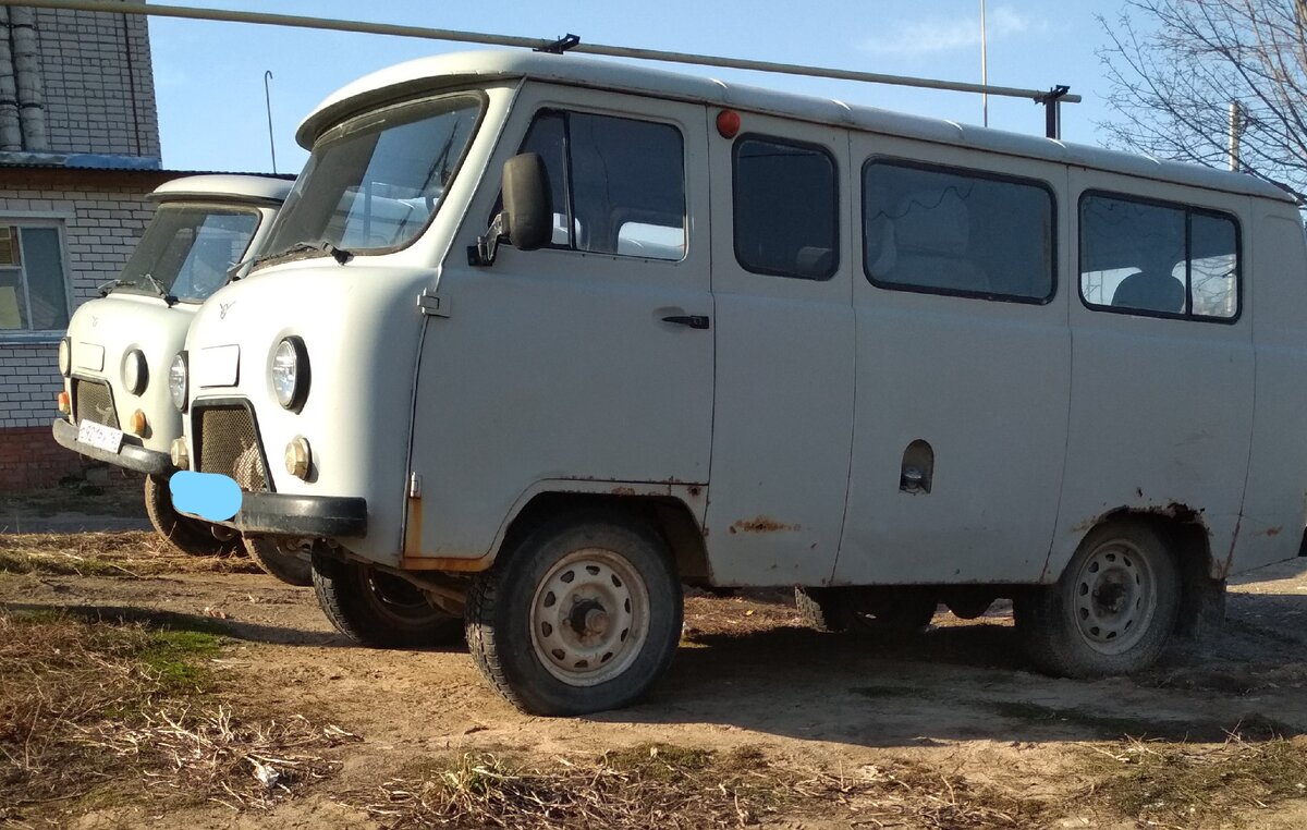Ржавеют на глазах УАЗ-452