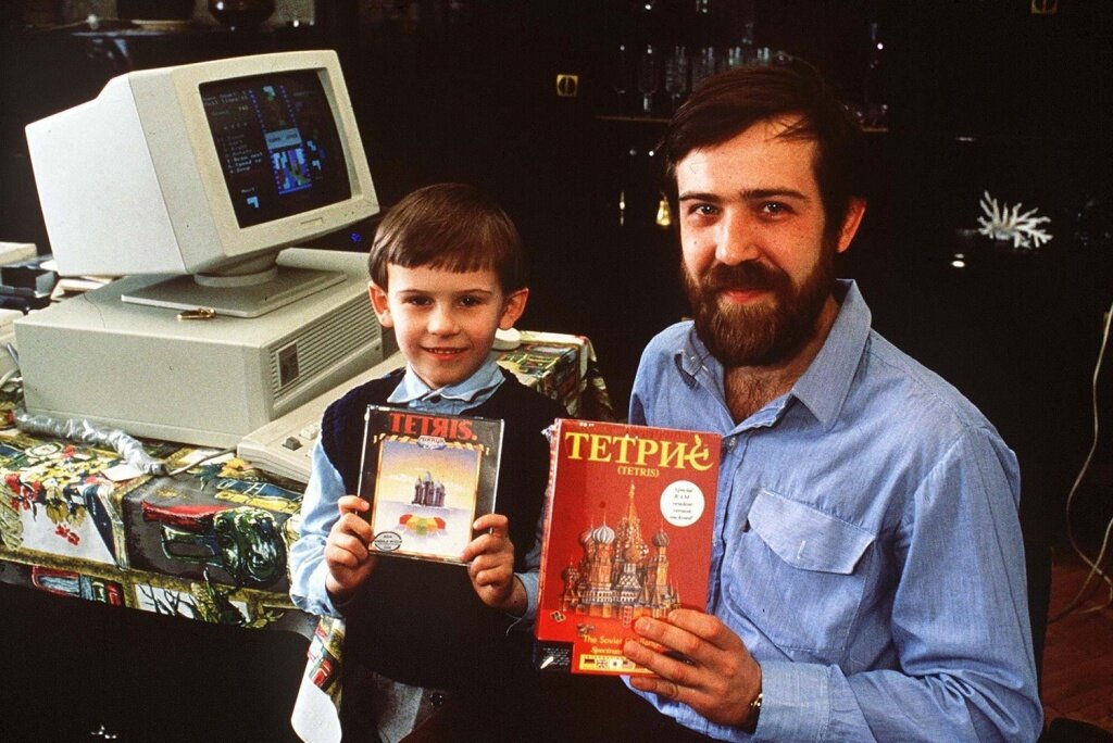 Создатель Tetris Алексей Пажитнов с сыном