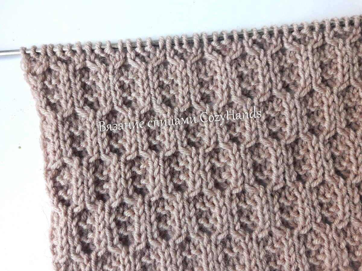 Рельефный универсальный узор спицами