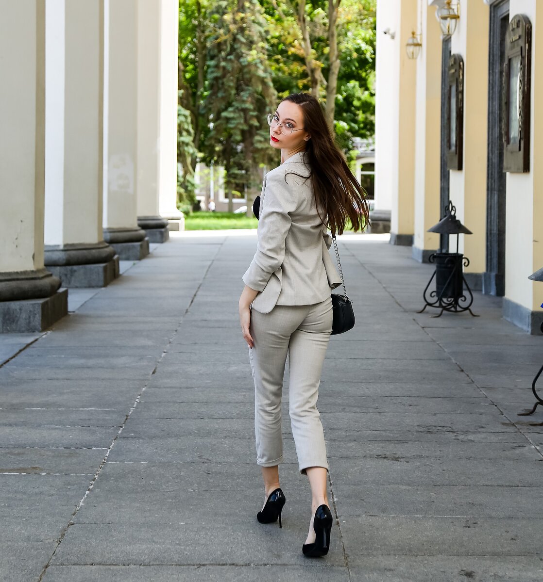 "Мужчины после расставания думают, что найдут лучше и не находят. Женщины думают что он был лучшим и находят еще лучше."