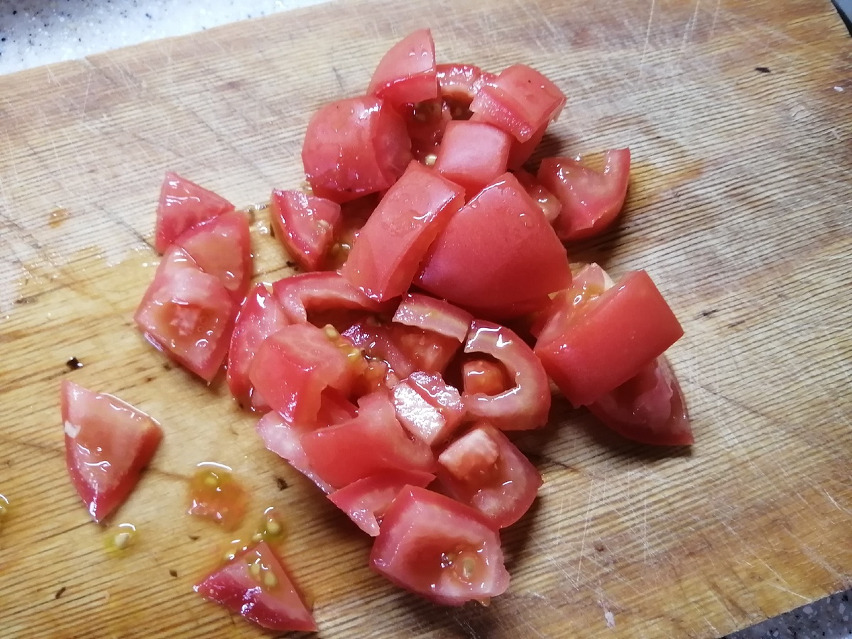 и один помидорчик