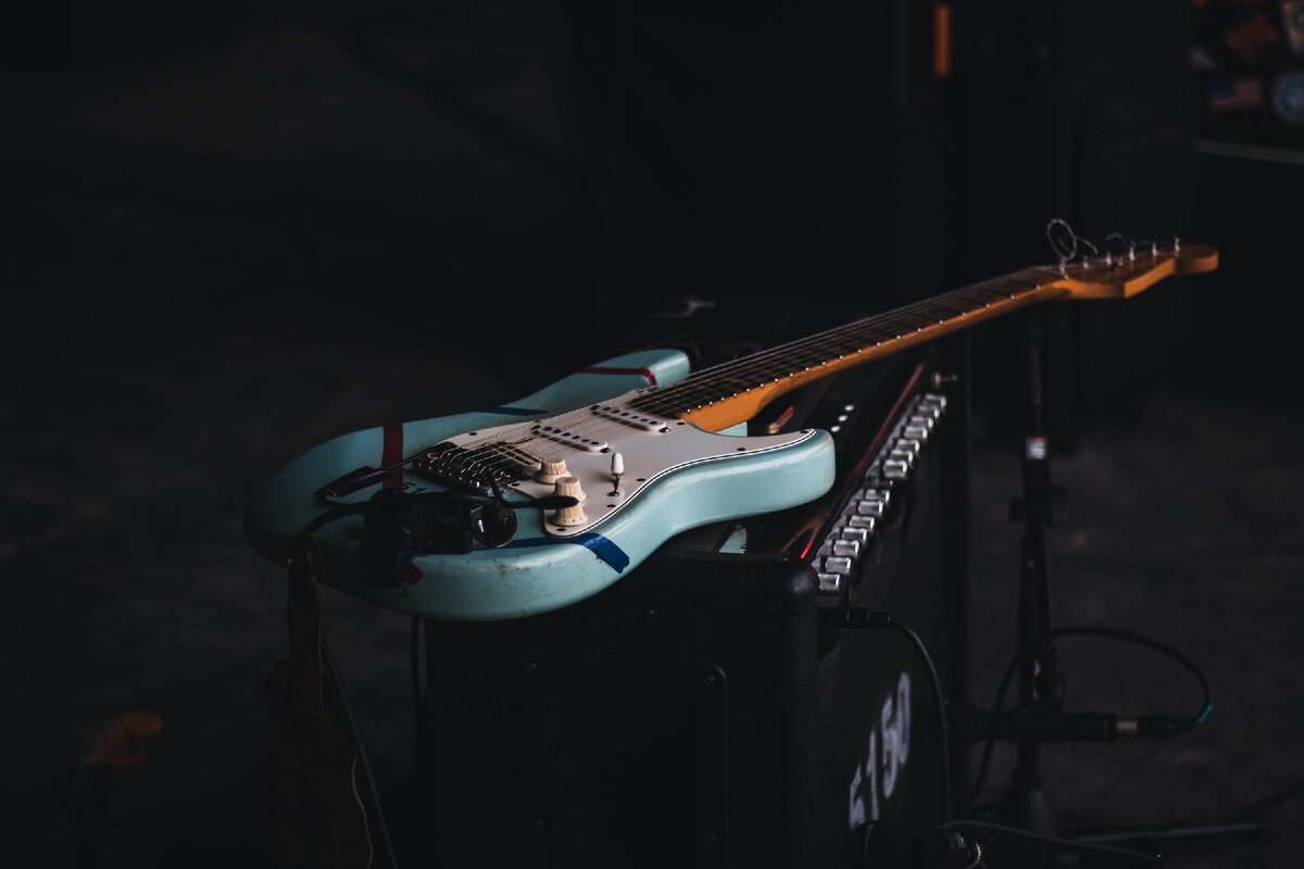 Гитара Fender Stratocaster