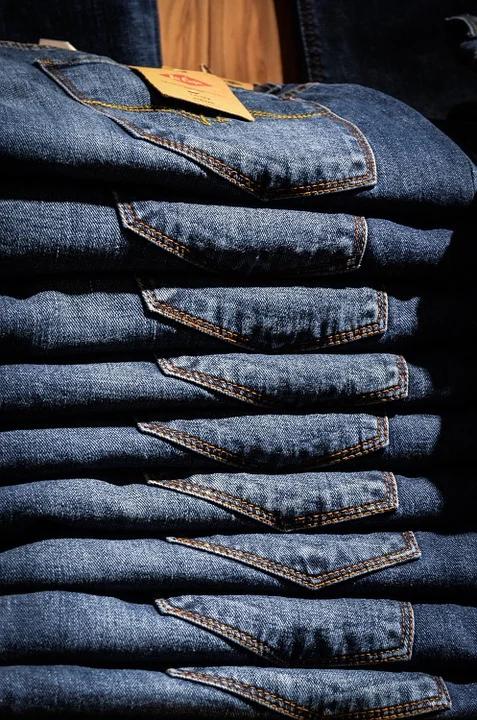 Хитрость, которая помогает купить джинсы нужного размера без примерки