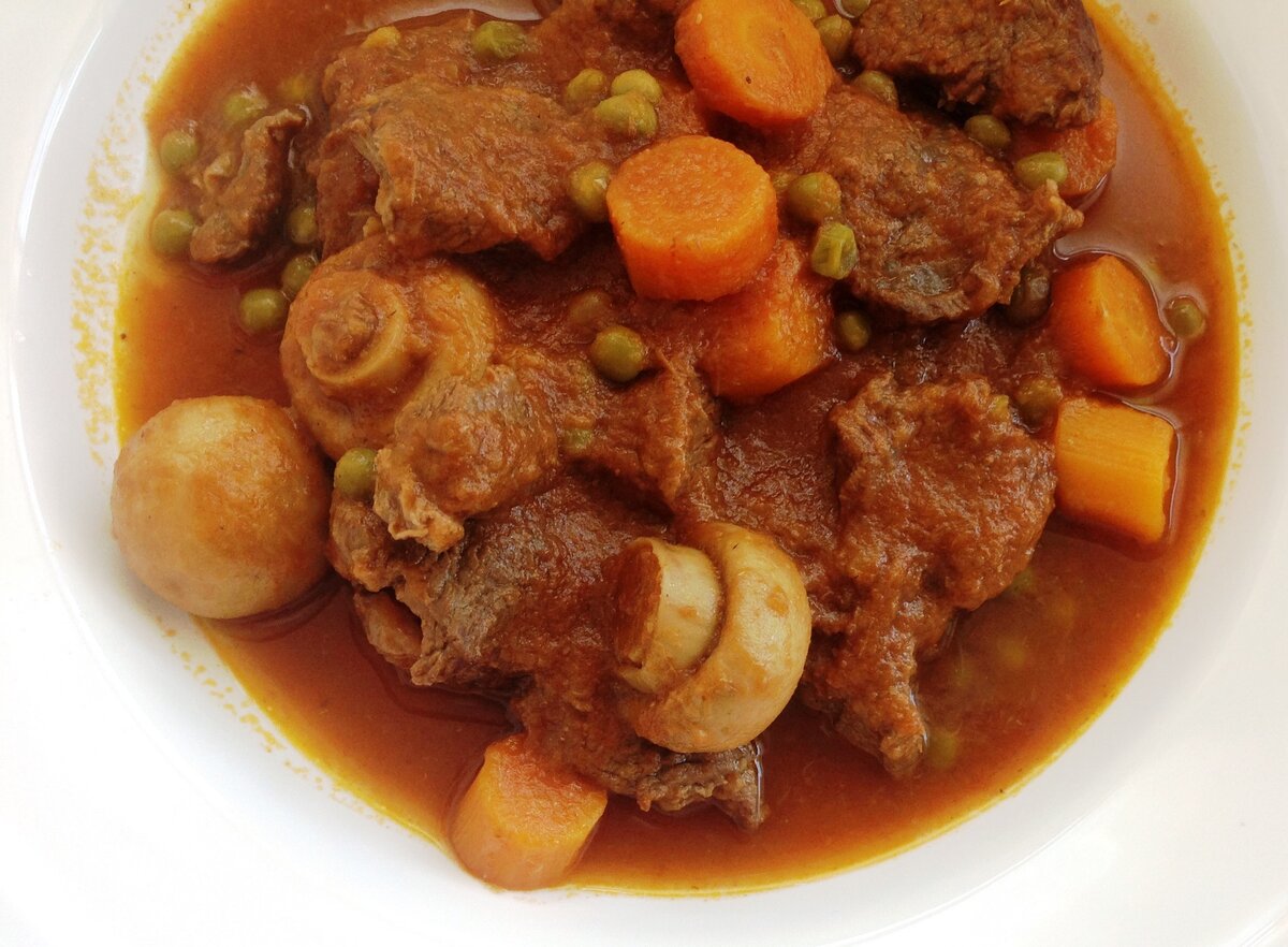 Мясная подлива с грибами.