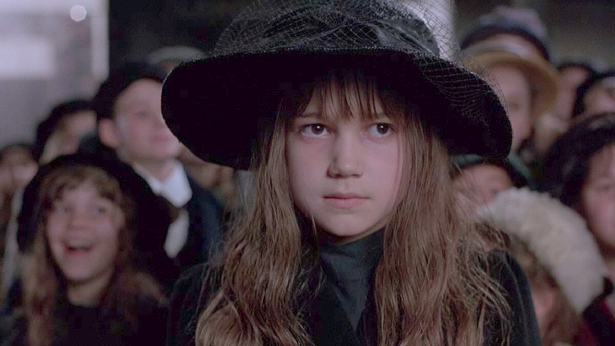 кадр из фильма Secret Garden (1993). листайте галерею