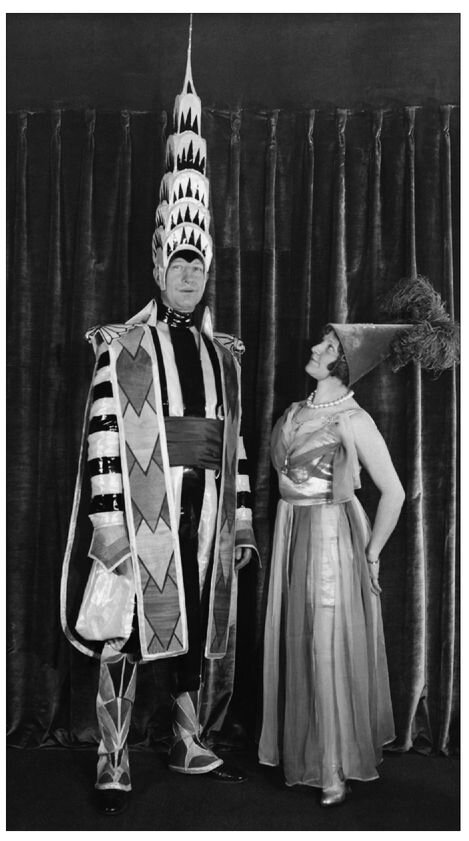 The Beaux-Arts Ball, конкурс архитектурных костюмов, Уильям Ван Ален с супругой, 1931.  Архив  Института Ван Алена, Бруклин, Нью-Йорк, США. Официальный сайт -www.vanalen.orgльный сайт - www.vanalen.org