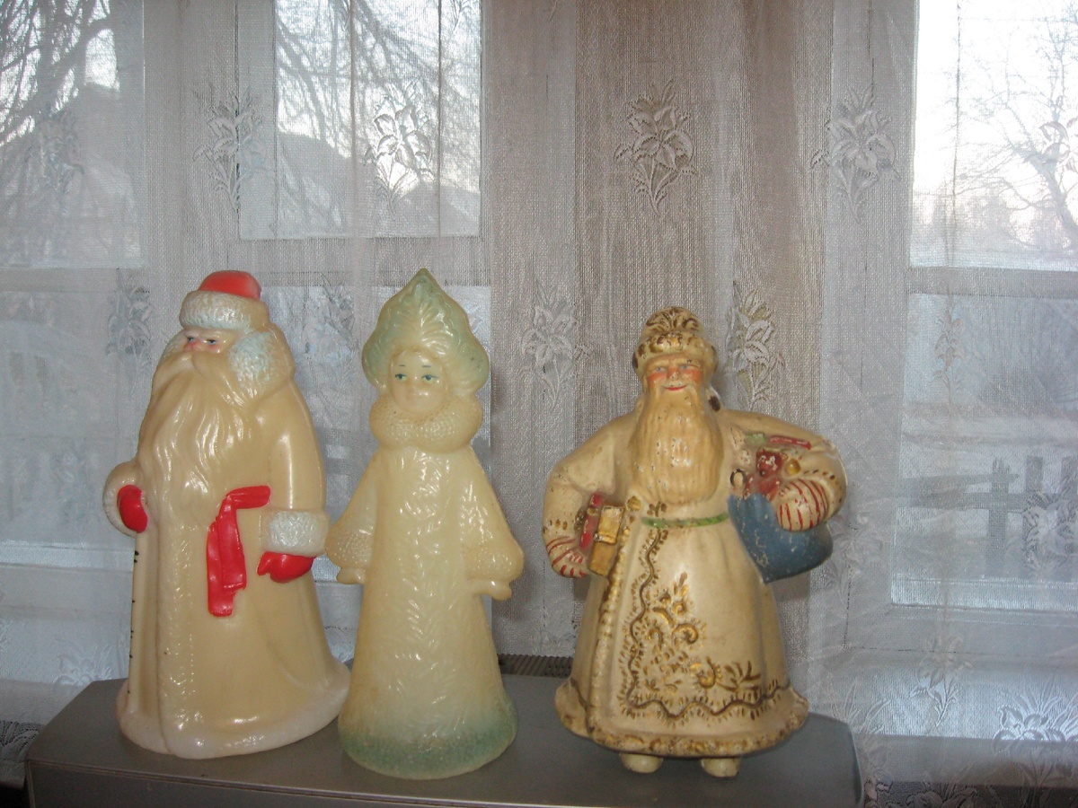 Два Деда и одна Снегурочка из коллекции мужа