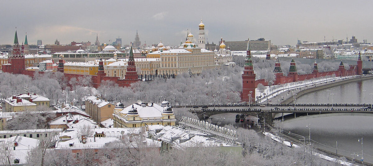 Солнечный зимний день москва