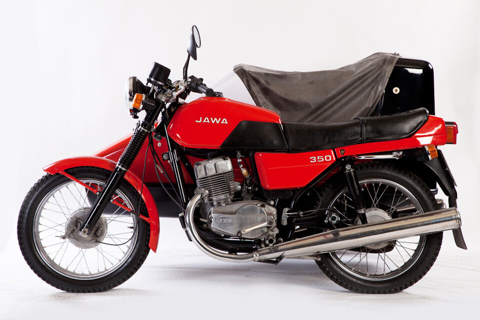 Переходная модель между ЯВА-634 и новой конструкцией ЯВА-638-0-00.