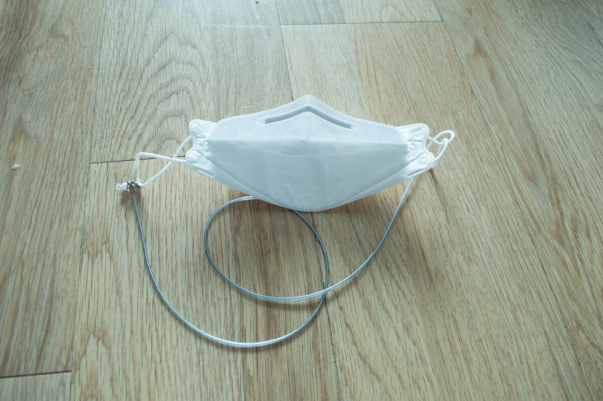 Вот на таких шнурочках я ношу маску