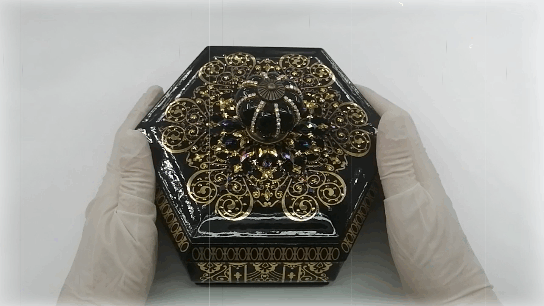 бортики шкатулки превращаются...