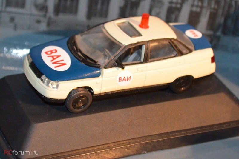 Конечно, в основном, модели АО "Аргон" были гражданскими, но в истории остались и специальные версии, такие как эта ВАИ с наклейками и красным стаканом на клею. 