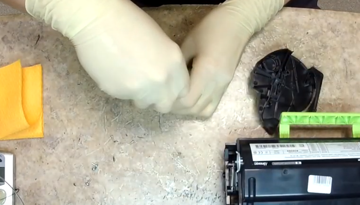 Фото 22. Устанавливаем обратно крышку