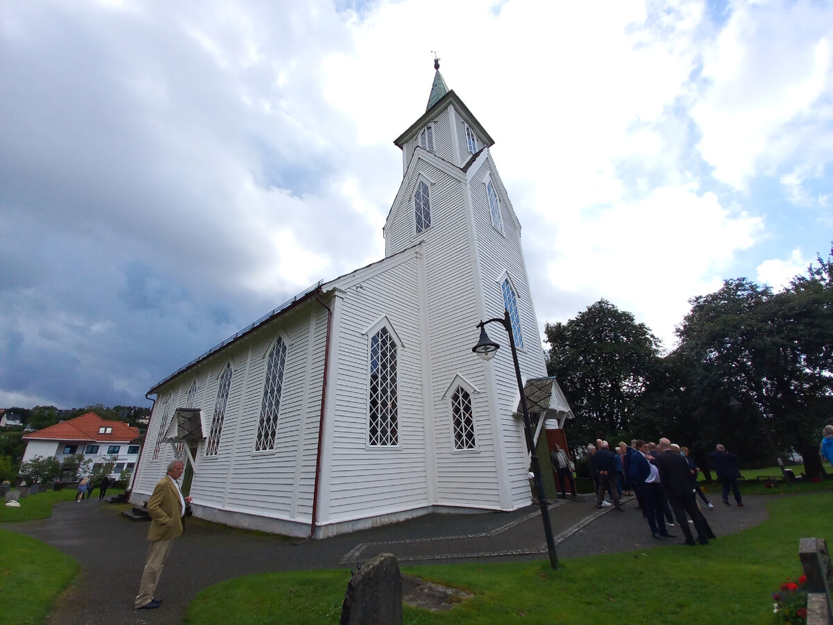 Церковь Ус.