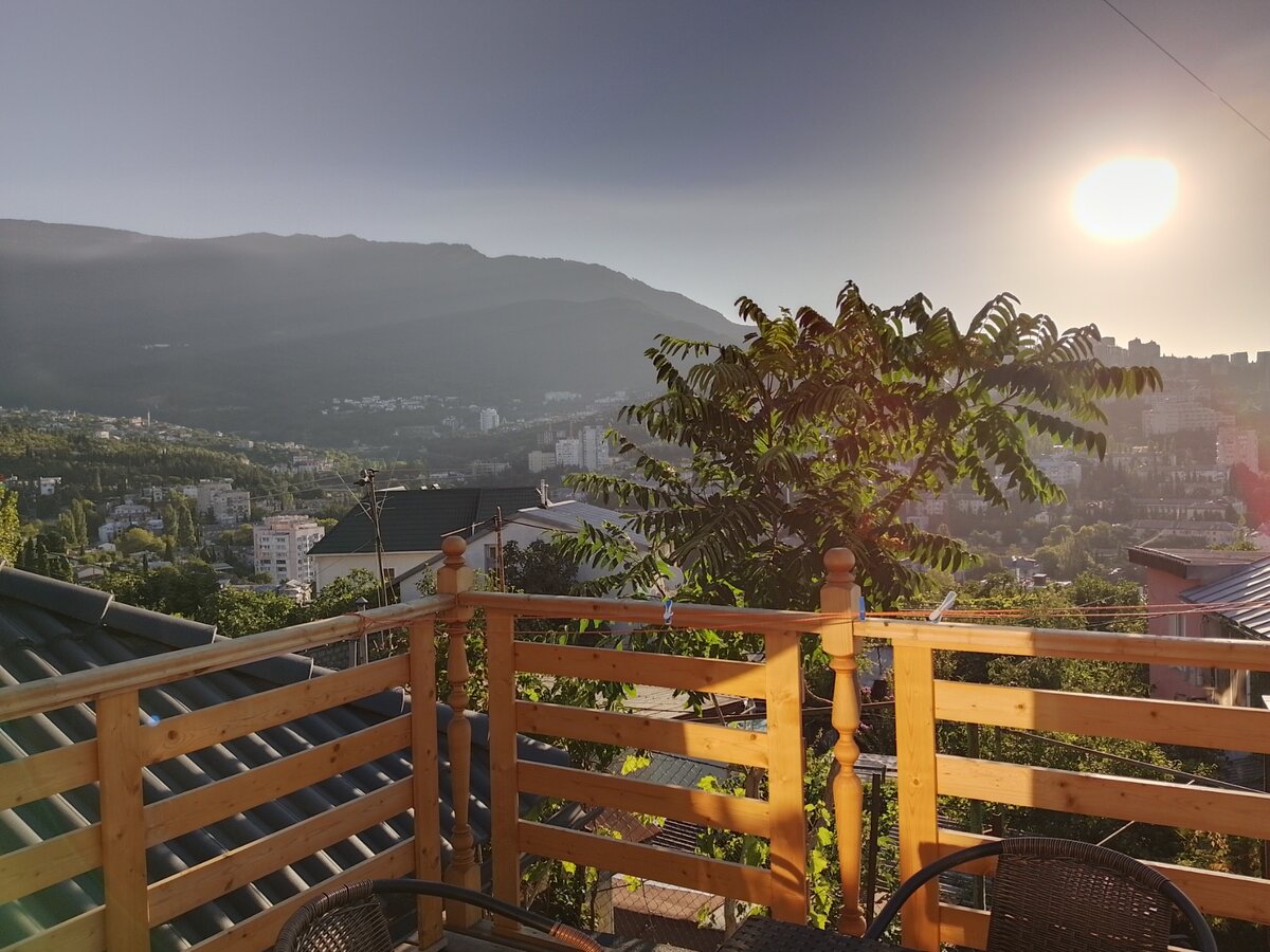  Ялтинский рассвет.