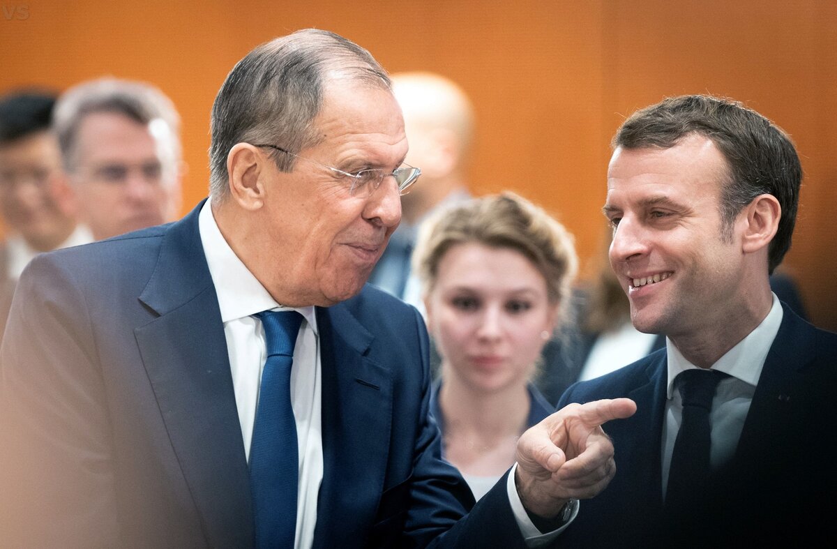 Сергей Лавров и Эммануэль Макрон. Фото: francais.rt.com