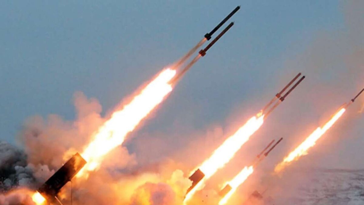    Украина атаковала Севастополь крылатыми ракетами