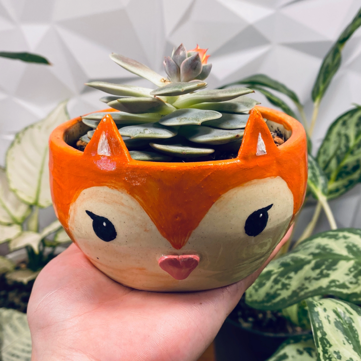Кстати, этот горшочек я сделала сама из глины на мастер-классе💚 не судите строго🤗