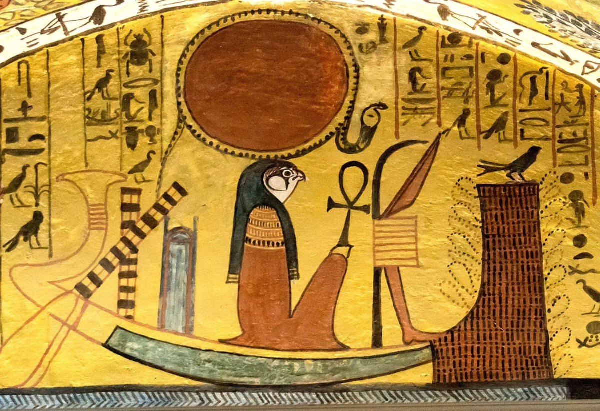 Где поклонялись богу солнца. Амон-ра это в древнем Египте. Бог ра на фресках древнего Египта. Бог Амон ра в древнем Египте.