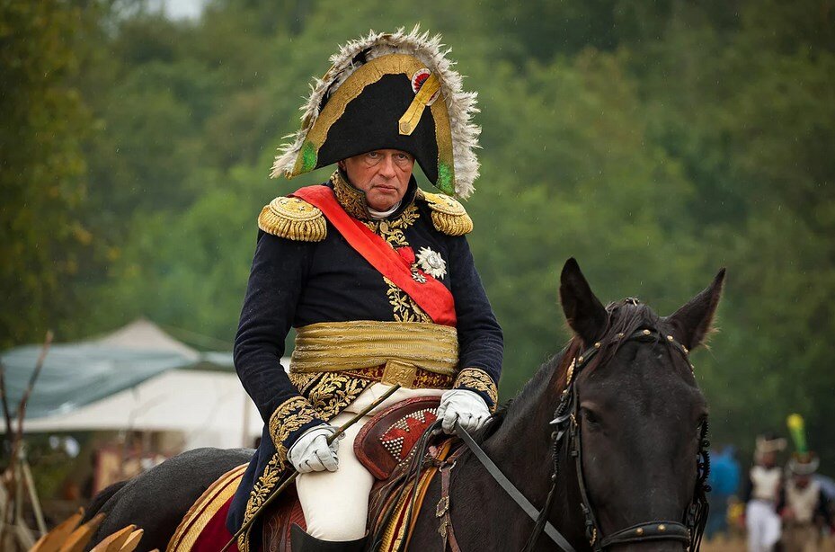 Доцент Соколов - любитель исторических реконструкций и большой поклонник Наполеона. Фото из свободных источников.