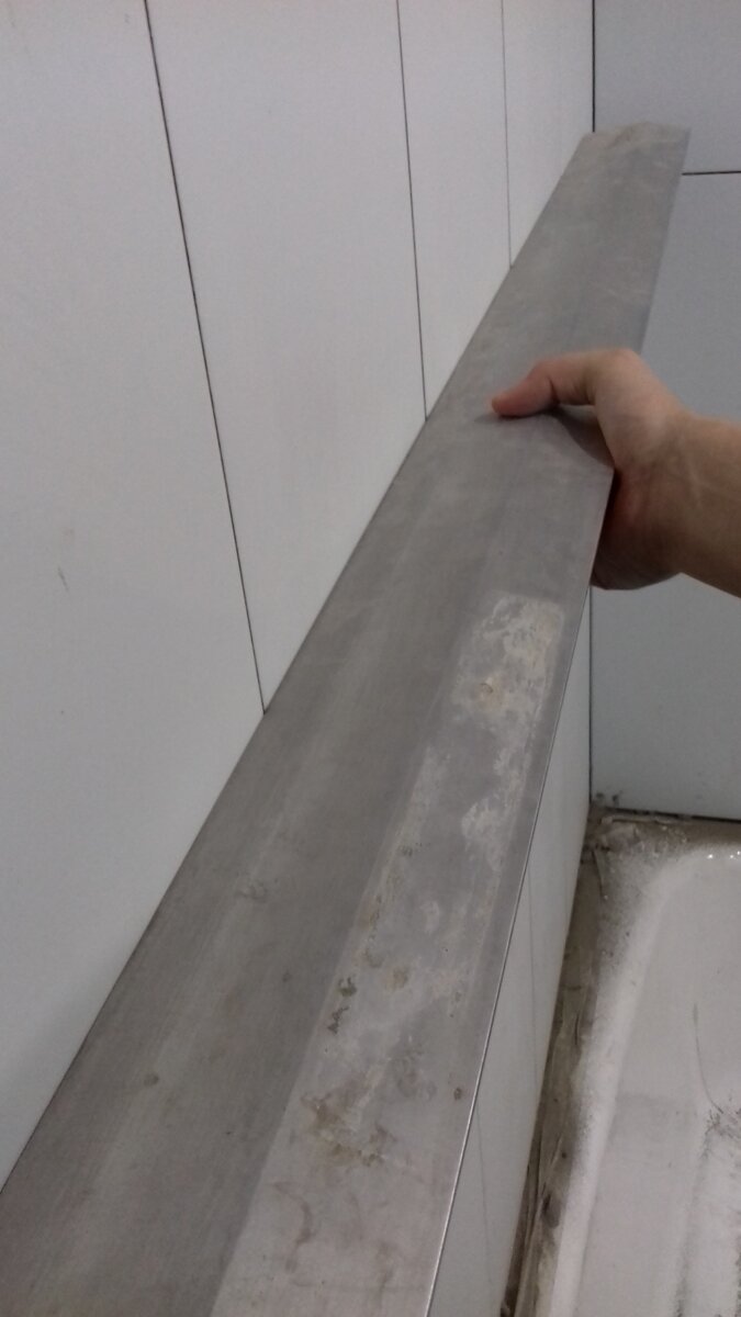 Основные ошибки новичков при укладке керамической плитки на стены