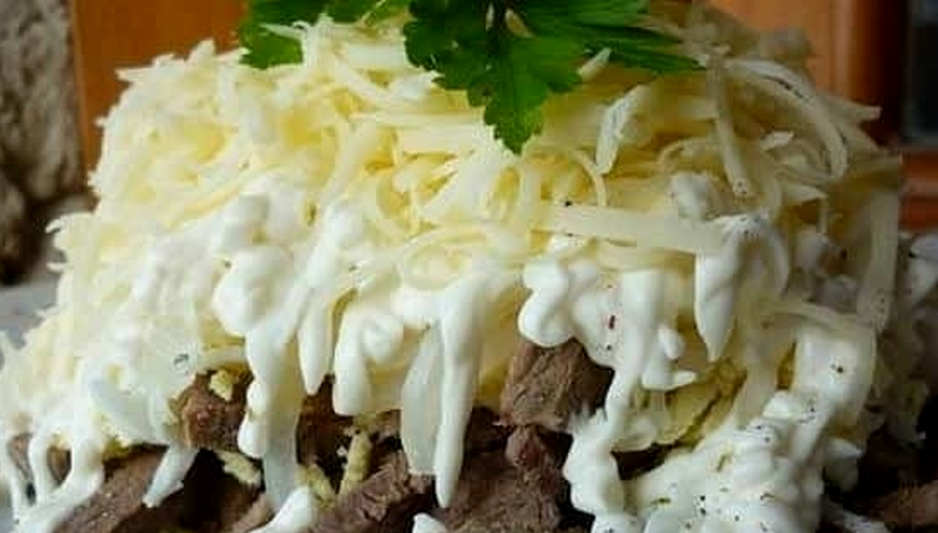 Салат каприз классический с курицей. Салат мужской каприз с говядиной. Salat мужской каприз. Мужской каприз с говядиной. Мужской каприз каприз с говядиной.