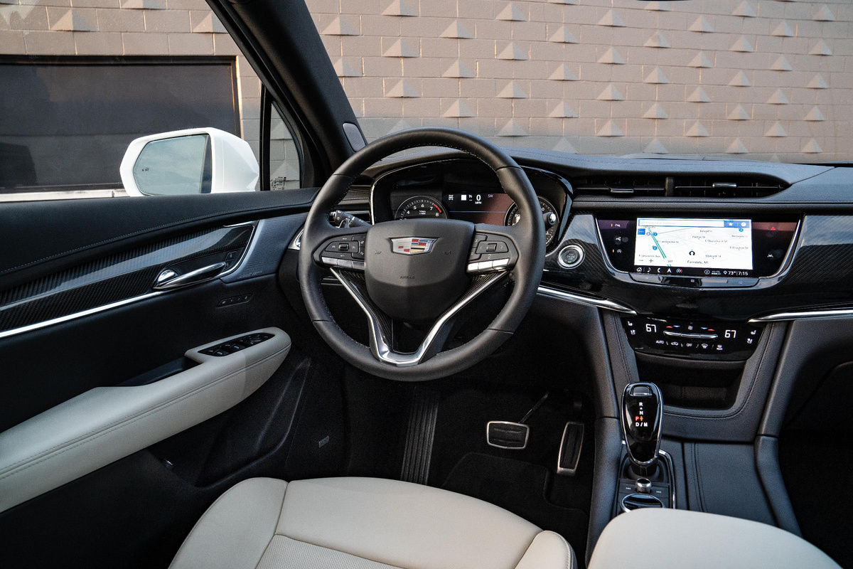 Cadillac XT6 (фото Cadillac)