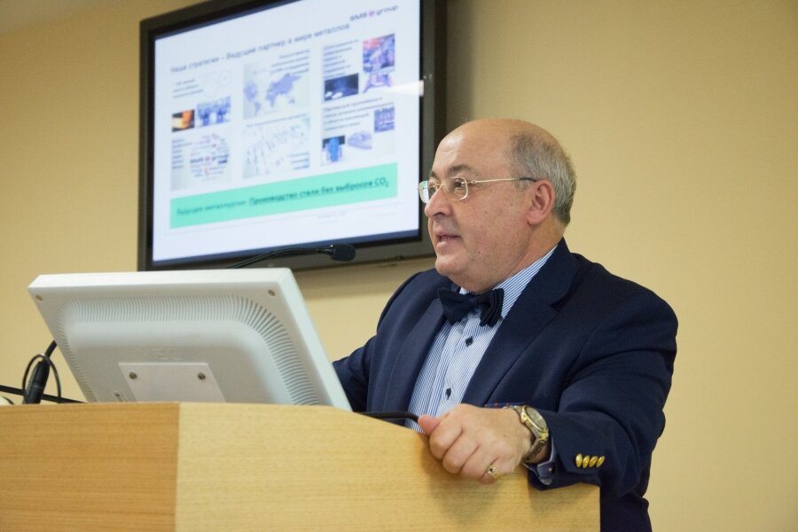  Президент и генеральный директор холдинга SMS Group, почётный  профессор ЮУрГУ Пино Тезе. Фото Виктории МАТВЕЙЧУК