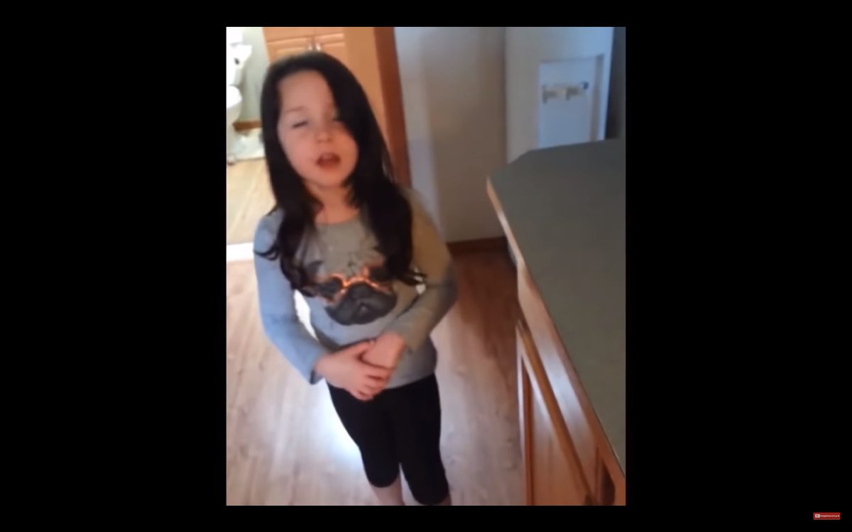 Простой пример, девочка врет своей матери, и руками закрывается. (фото из видео)