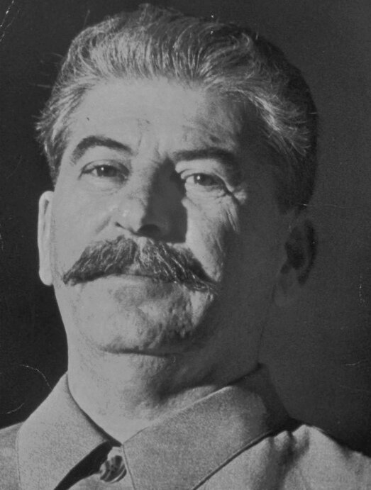 Иосиф Сталин в поделом возрасте. 
