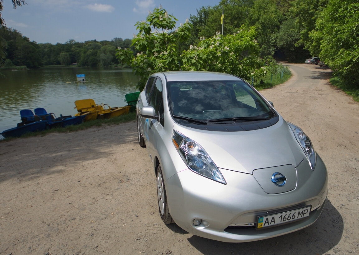 Nissan Leaf в Украине. Фото из открытых источников