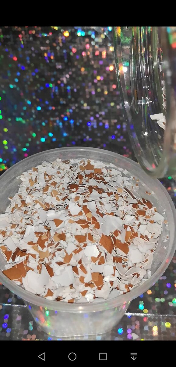 Измельченные скорлупки (можно измельчить в порошок) 