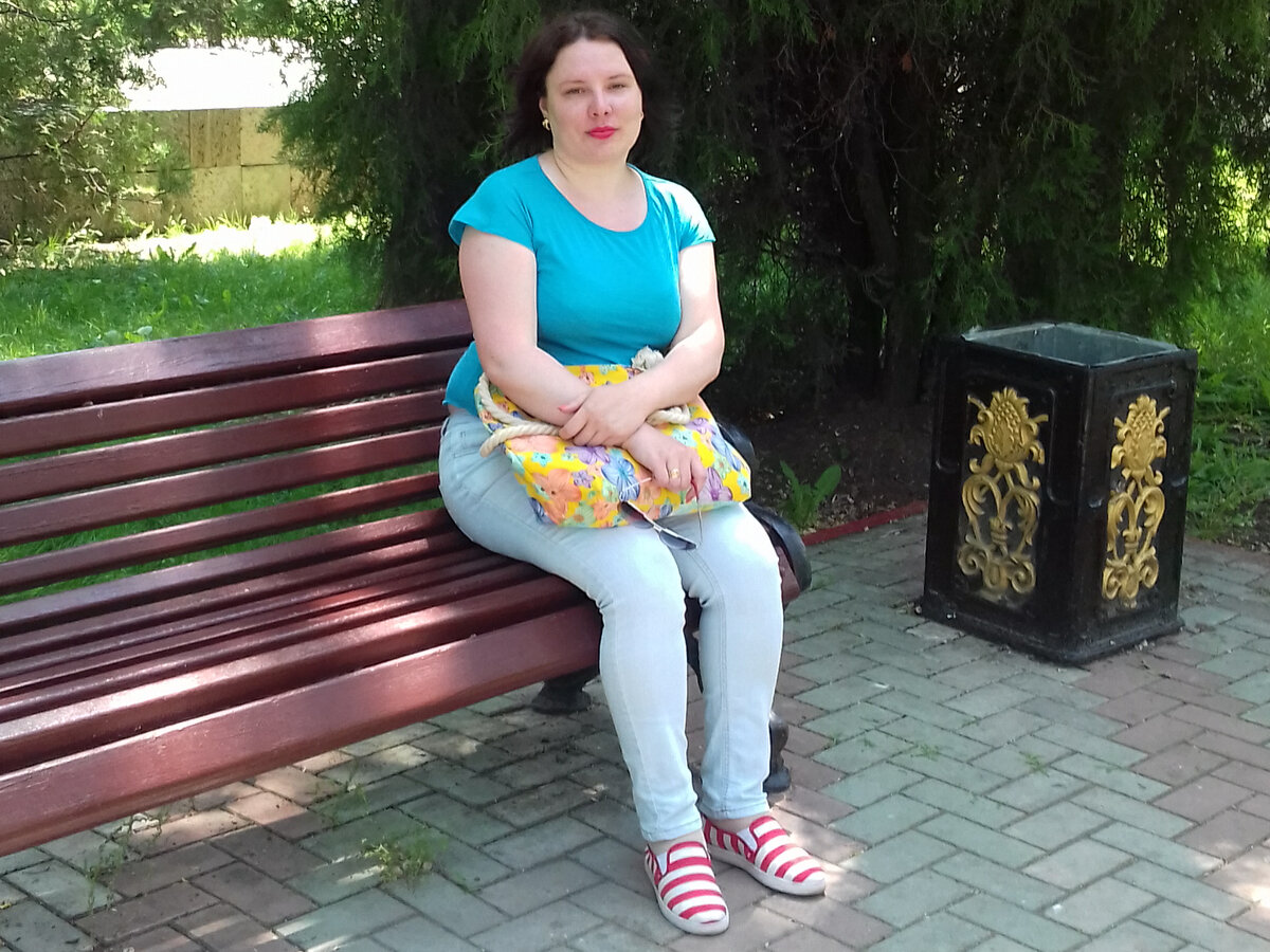 Привет! Меня зовут Алёна. Рада, что заглянули на мой канал 😄