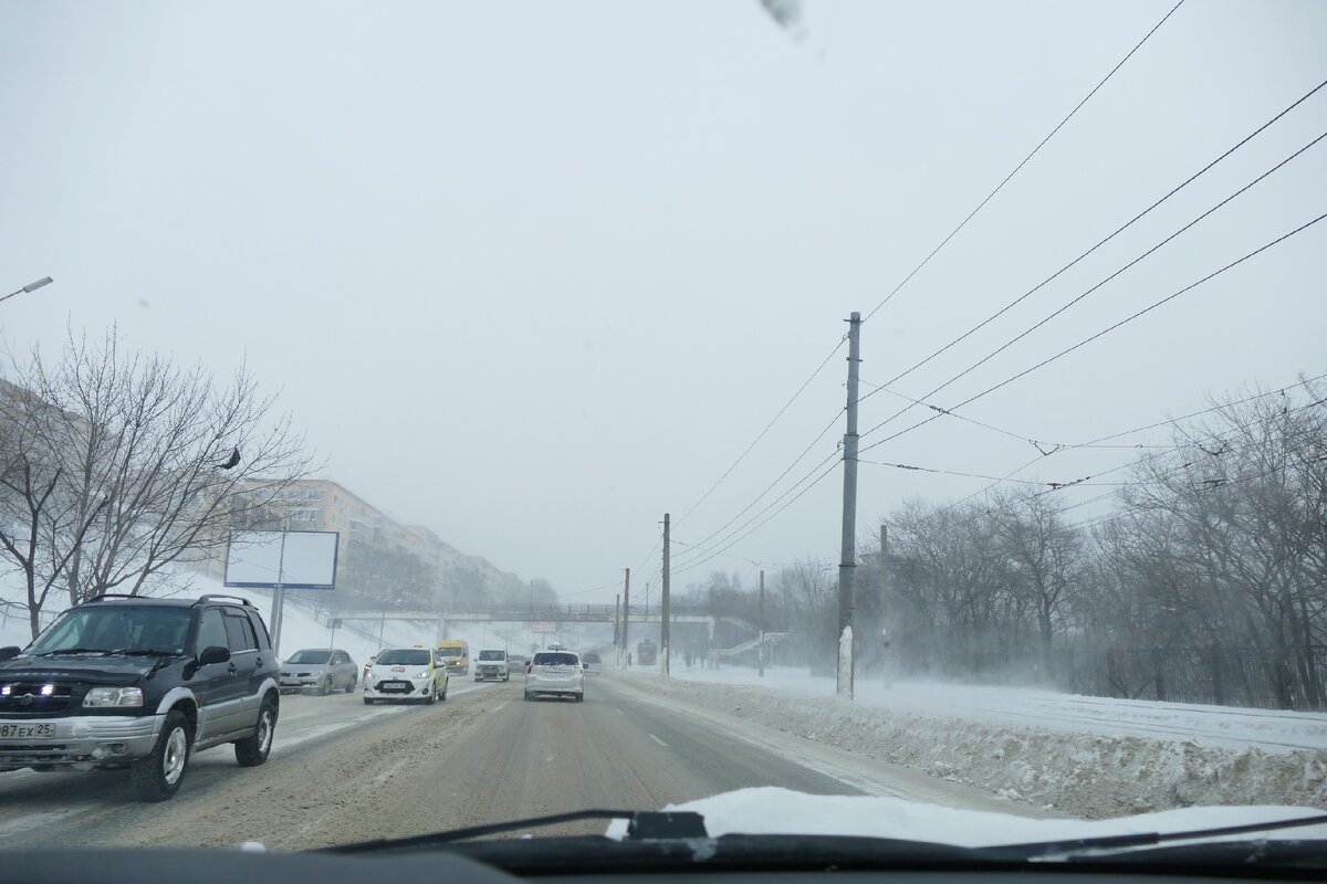 Дороги почищены метровые сугробы преодолевать не приходится :)