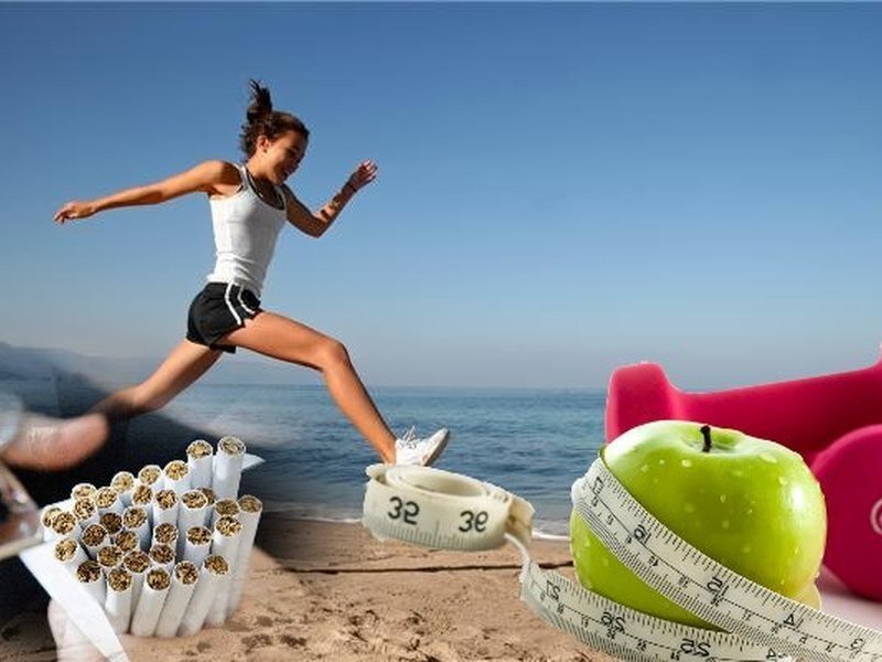 В этой статье я расскажу о 3 основных принципах здорового образа жизни (ЗОЖ), которым придерживаюсь я сама в своей повседневной жизни, а также о своих помощниках: фитнес-гаджетах